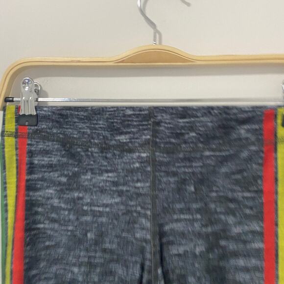 Terez Gray Rainbow Stripe Leggings Size Small - Picture 4 of 4